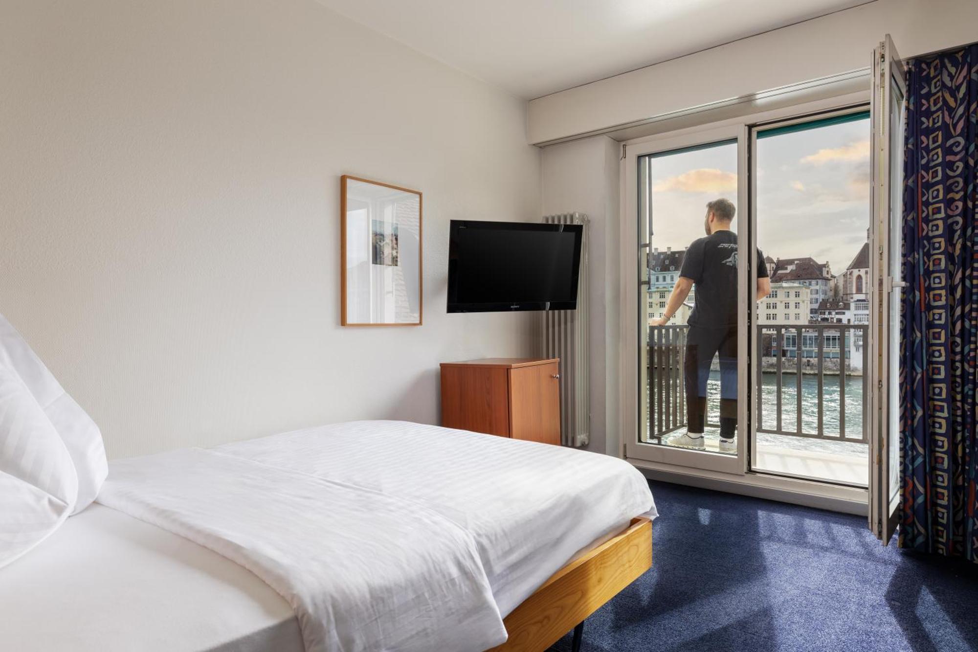 Hotel Merian Am Rhein 4*
